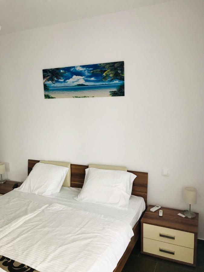 Villa Residence Sînmartin Esterno foto